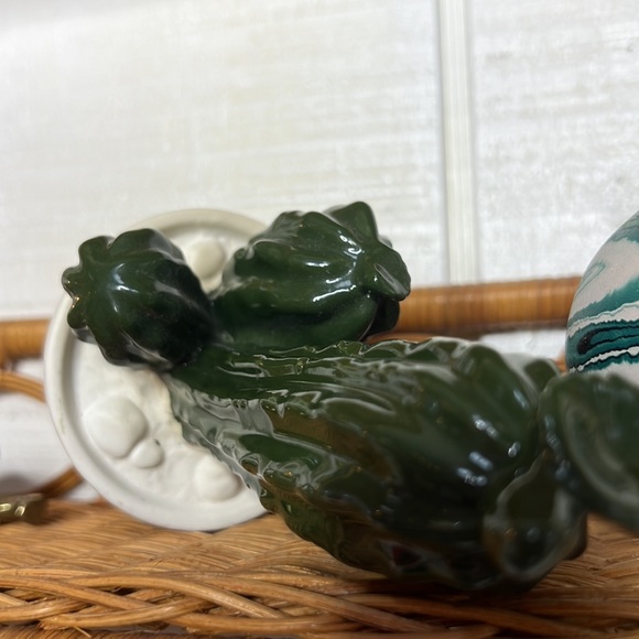 Ceramic hand painted cactus statue - Picture 11 of 11